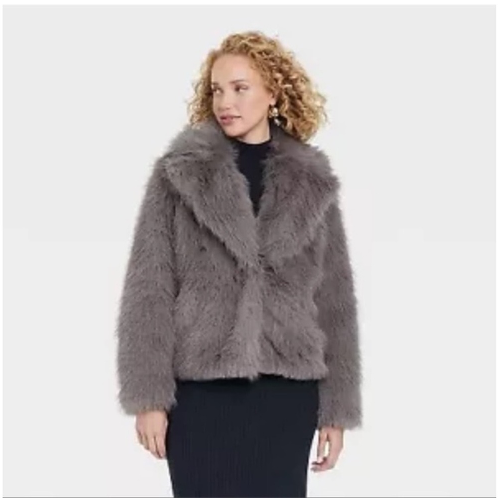 SOLD OUT faux fur jacket - A new day